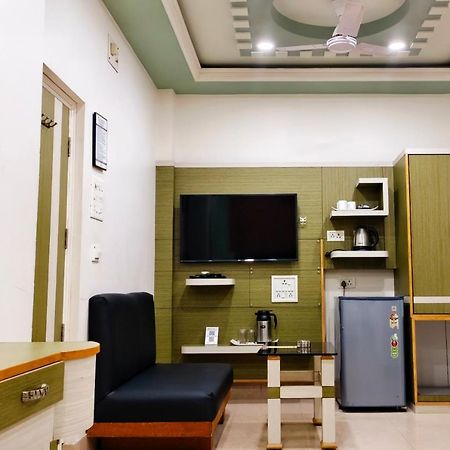Hotel Samrat Baharampur Eksteriør billede