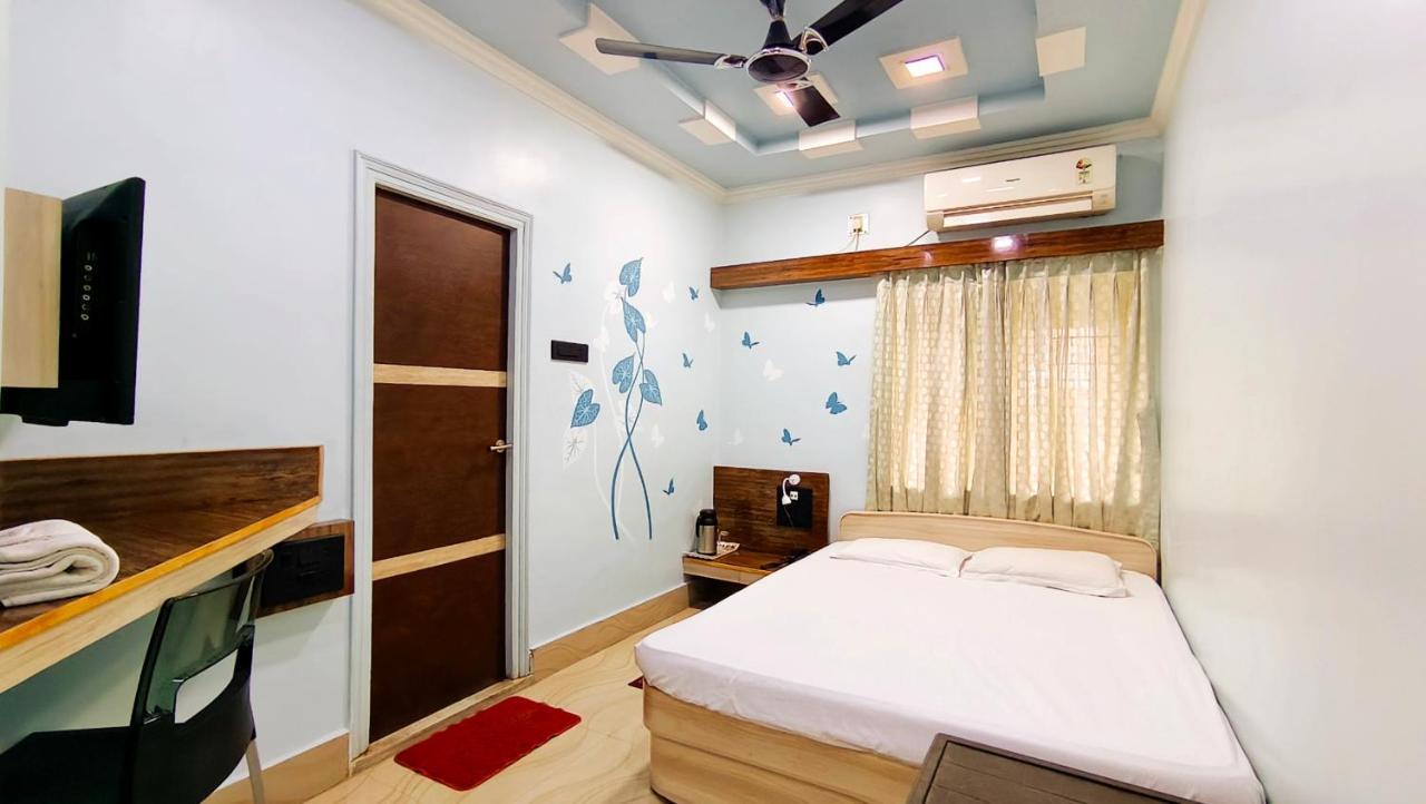 Hotel Samrat Baharampur Eksteriør billede