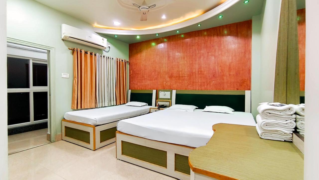 Hotel Samrat Baharampur Eksteriør billede