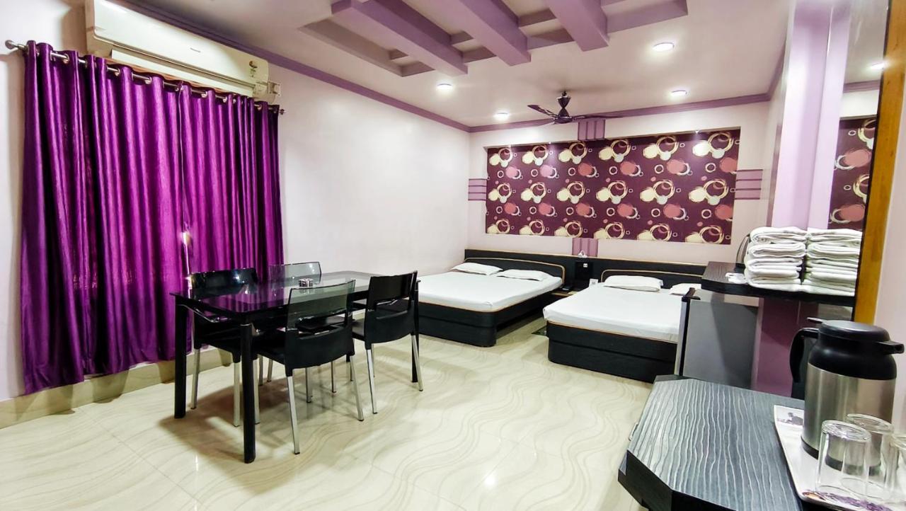 Hotel Samrat Baharampur Eksteriør billede